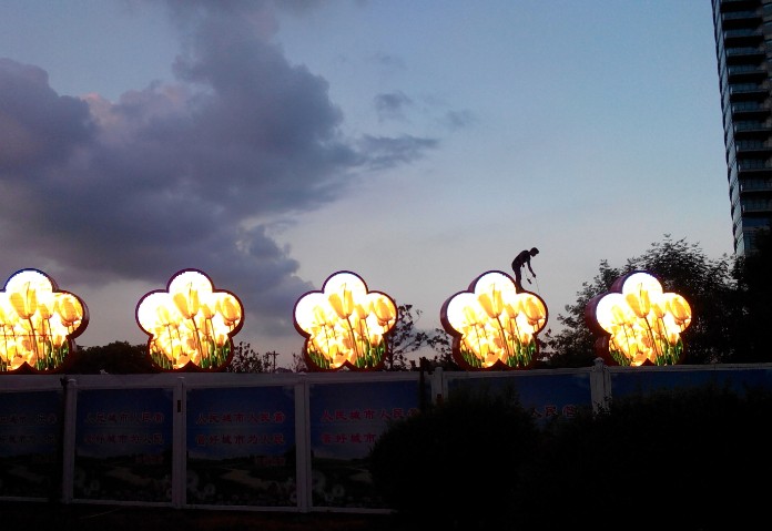 �o�a÷���Π�LED�@ʾ��