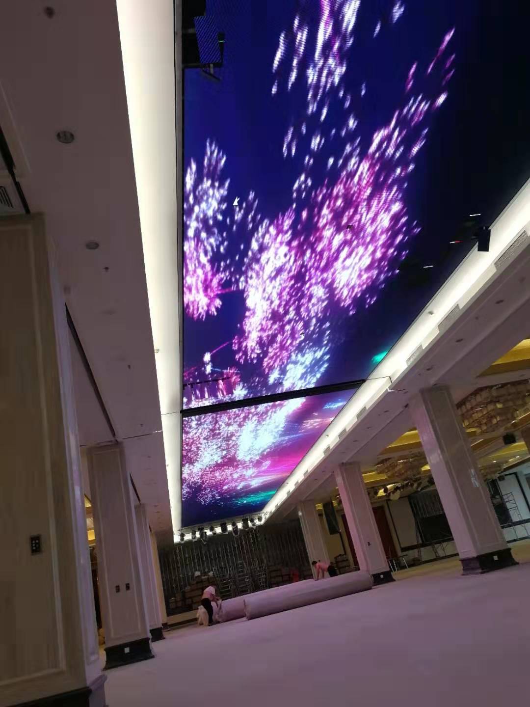 �V��ĳ�Ƶ�P4��Ļ+����145�O